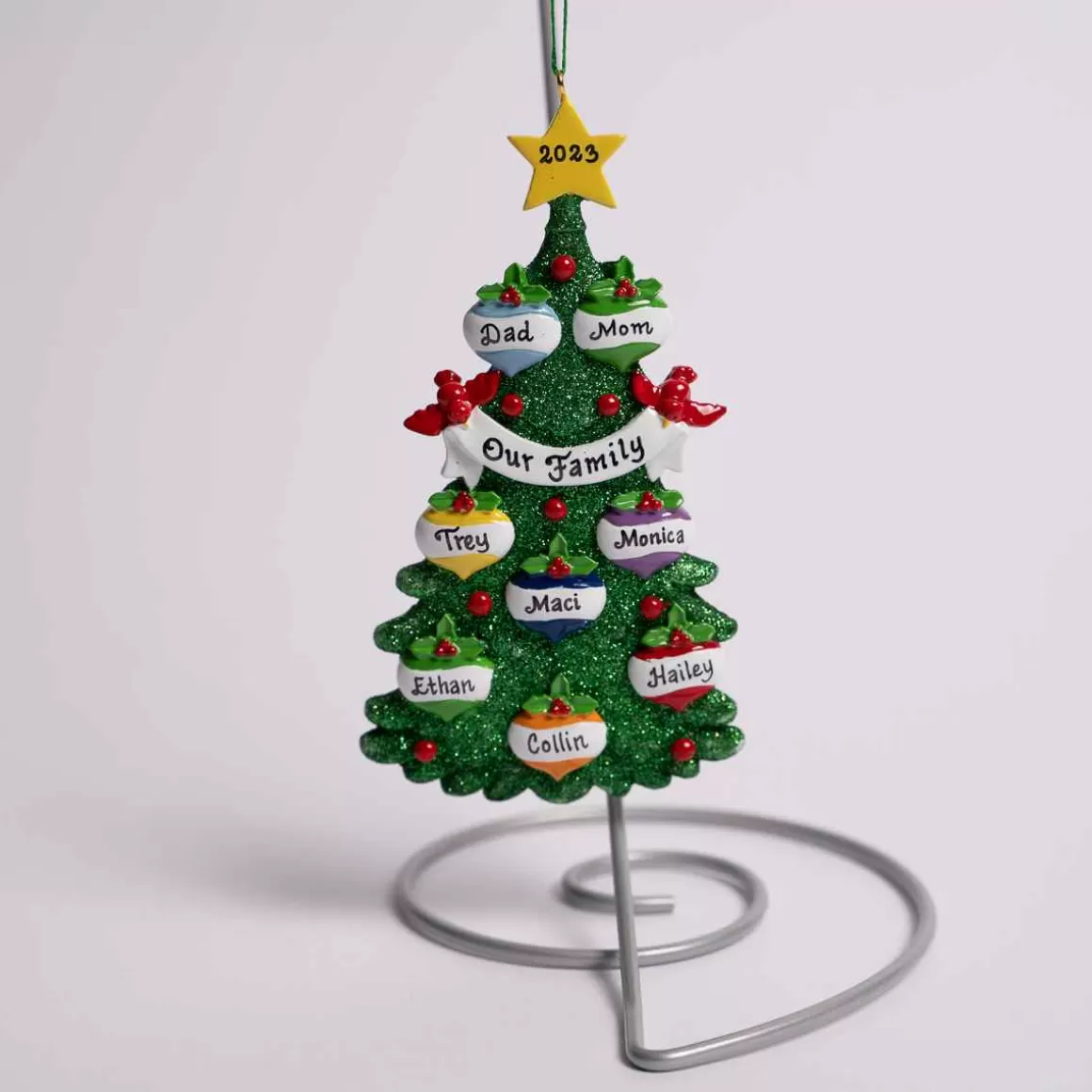 Christmas Place Tree With Ornaments Family Of 8 Clearance